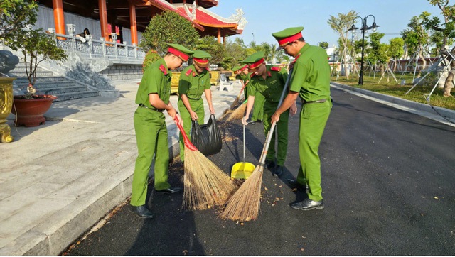 Tuổi trẻ Công an An Giang ra quân “Ngày Thanh niên cùng hành động” chào mừng thành công Đại hội XIV của Đảng- Ảnh 5.