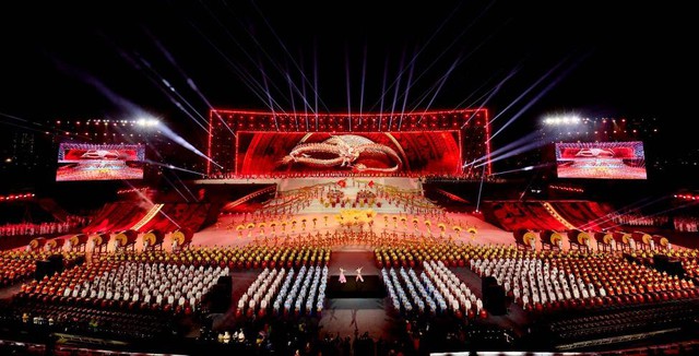 Từ Phú Quốc, Đà Nẵng, Sun Group mang cả bầu trời pháo hoa đỉnh cao ra Thủ đô- Ảnh 3.