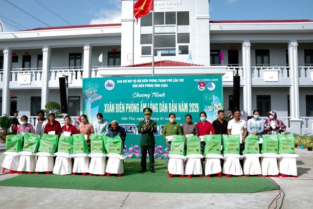 Cần Thơ: Xuân Biên phòng ấm lòng dân bản tại phường Vĩnh Châu- Ảnh 1.