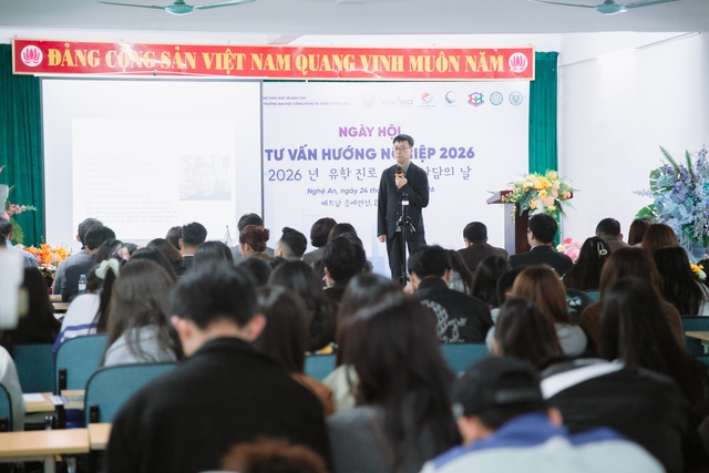 Tư vấn hướng nghiệp - Hành trình phục vụ cộng đồng, mở lối tương lai cho học sinh Nghệ An- Ảnh 2.