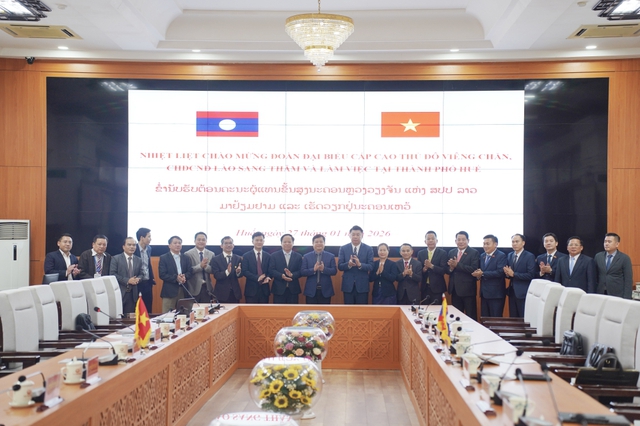 Thành phố Huế: Tiếp và làm việc với đoàn đại biểu cấp cao Thủ đô Viêng Chăn- Ảnh 4.