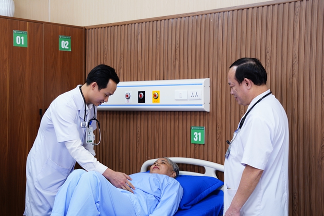 Bệnh viện Đa khoa thành phố Vinh đưa vào hoạt động Khoa Khám, chữa bệnh theo yêu cầu- Ảnh 7. Bệnh viện Đa khoa thành phố Vinh đưa vào hoạt động Khoa Khám, chữa bệnh theo yêu cầu- Ảnh 7.