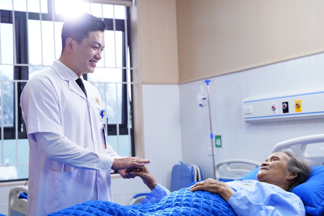 Bệnh viện Đa khoa thành phố Vinh đưa vào hoạt động Khoa Khám, chữa bệnh theo yêu cầu- Ảnh 3. Bệnh viện Đa khoa thành phố Vinh đưa vào hoạt động Khoa Khám, chữa bệnh theo yêu cầu- Ảnh 3.