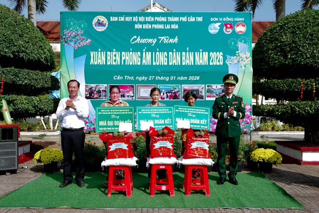 Chăm lo Tết cho các hộ dân có hoàn cảnh khó khăn trên địa bàn xã Lai Hòa- Ảnh 1. Chăm lo Tết cho các hộ dân có hoàn cảnh khó khăn trên địa bàn xã Lai Hòa- Ảnh 1.