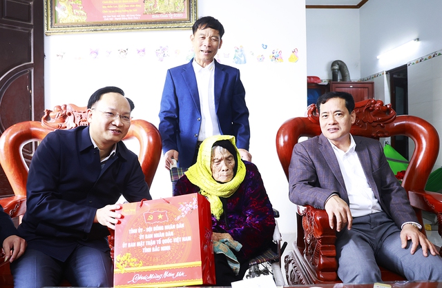 Bắc Ninh: Thăm hỏi, tri ân gia đình chính sách dịp Tết Bính Ngọ 2026- Ảnh 1. Bắc Ninh: Thăm hỏi, tri ân gia đình chính sách dịp Tết Bính Ngọ 2026- Ảnh 1.