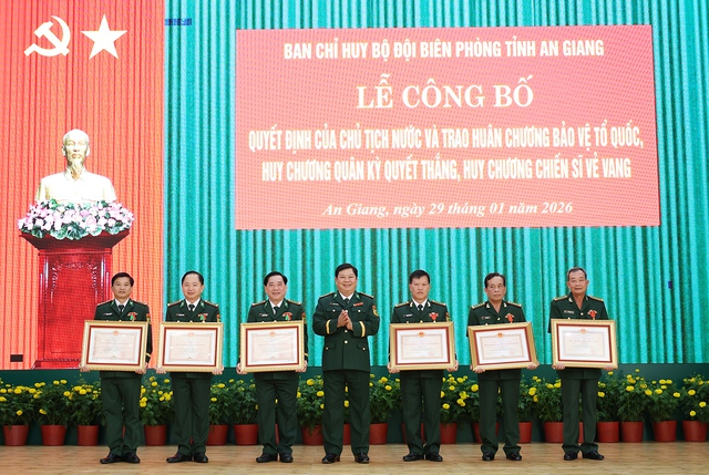 Ban Chỉ huy BĐBP tỉnh An Giang tổ chức gặp mặt báo chí đầu Xuân- Ảnh 3. Ban Chỉ huy BĐBP tỉnh An Giang tổ chức gặp mặt báo chí đầu Xuân- Ảnh 3.