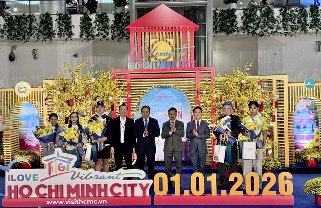 Thành phố Hồ Chí Minh: Đón đoàn khách du lịch đầu năm 2026- Ảnh 3.