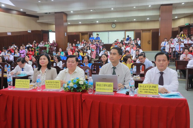 Đảng bộ Bệnh viện Đa khoa TP Cần Thơ: Gắn công tác Đảng với sứ mệnh chăm sóc sức khoẻ Nhân dân- Ảnh 1. Đảng bộ Bệnh viện Đa khoa TP Cần Thơ: Gắn công tác Đảng với sứ mệnh chăm sóc sức khoẻ Nhân dân- Ảnh 1.