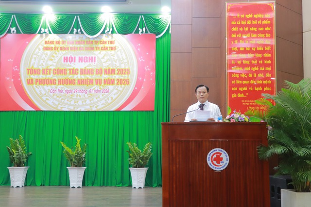 Đảng bộ Bệnh viện Đa khoa TP Cần Thơ: Gắn công tác Đảng với sứ mệnh chăm sóc sức khoẻ Nhân dân- Ảnh 2. Đảng bộ Bệnh viện Đa khoa TP Cần Thơ: Gắn công tác Đảng với sứ mệnh chăm sóc sức khoẻ Nhân dân- Ảnh 2.