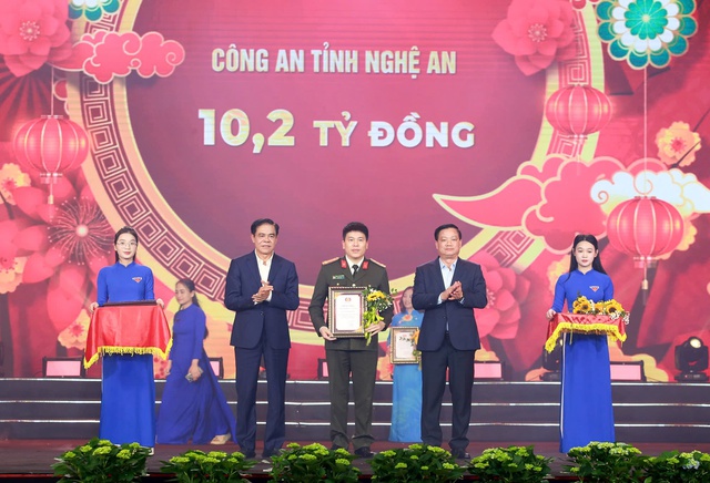 Nghĩa tình dòng Lam - Xuân Bính Ngọ 2026: Bản hòa ca của lòng nhân ái và sức mạnh đoàn kết xứ Nghệ- Ảnh 3. Nghĩa tình dòng Lam - Xuân Bính Ngọ 2026: Bản hòa ca của lòng nhân ái và sức mạnh đoàn kết xứ Nghệ- Ảnh 3.