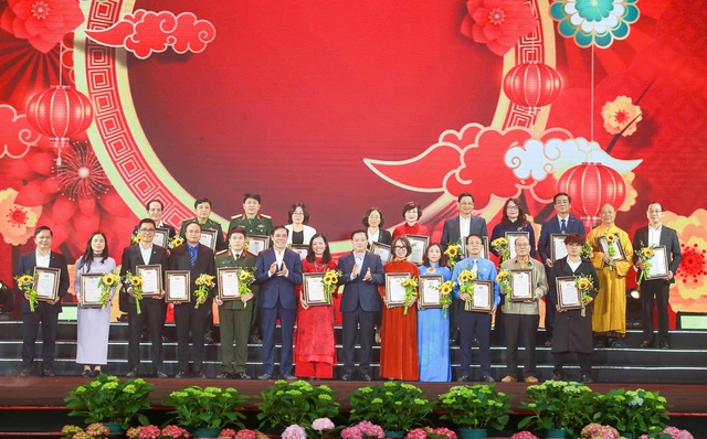 Nghĩa tình dòng Lam - Xuân Bính Ngọ 2026: Bản hòa ca của lòng nhân ái và sức mạnh đoàn kết xứ Nghệ- Ảnh 4. Nghĩa tình dòng Lam - Xuân Bính Ngọ 2026: Bản hòa ca của lòng nhân ái và sức mạnh đoàn kết xứ Nghệ- Ảnh 4.