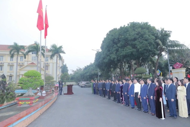 Lễ chào cờ đầu năm 2026: Tỉnh ủy Thanh Hóa khơi dậy trách nhiệm, kỷ cương và khí thế hành động- Ảnh 1. Lễ chào cờ đầu năm 2026: Tỉnh ủy Thanh Hóa khơi dậy trách nhiệm, kỷ cương và khí thế hành động- Ảnh 1.