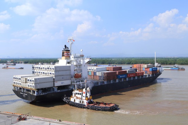 Phát triển đội tàu biển Việt Nam là nhiệm vụ cấp thiết- Ảnh 1. Phát triển đội tàu biển Việt Nam là nhiệm vụ cấp thiết- Ảnh 1.