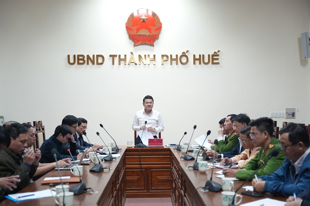 TP. Huế: Tăng cường đảm bảo trật tự đô thị, an toàn giao thông và môi trường dịp Tết Bính Ngọ- Ảnh 1.