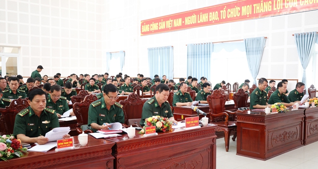 BĐBP tỉnh An Giang phát động phong trào thi đua “Đoàn kết, đồng lòng, thi đua, quyết thắng”- Ảnh 1. BĐBP tỉnh An Giang phát động phong trào thi đua “Đoàn kết, đồng lòng, thi đua, quyết thắng”- Ảnh 1.