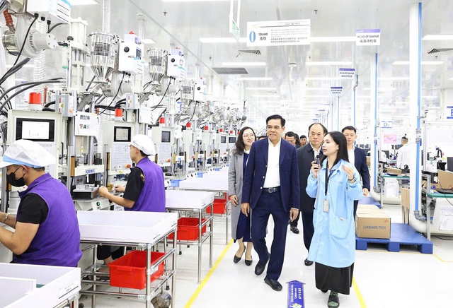 Nghệ An: Từ “vùng đất khó” đến thủ phủ công nghiệp- Ảnh 1. Nghệ An: Từ “vùng đất khó” đến thủ phủ công nghiệp- Ảnh 1.