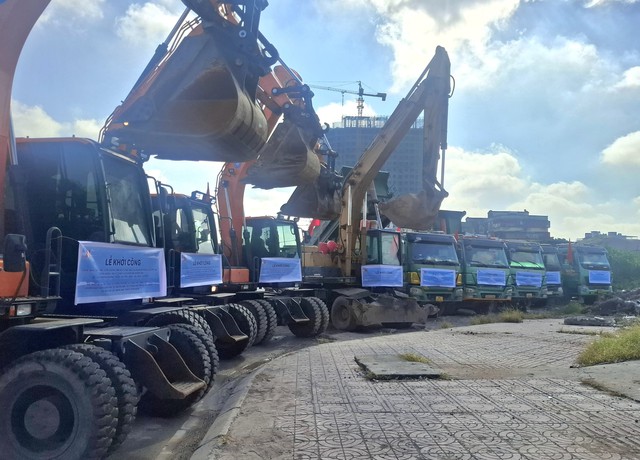 Khởi công dự án đường 30m Ngô Gia Khảm trên địa bàn phường Bồ Đề - Ảnh 6.