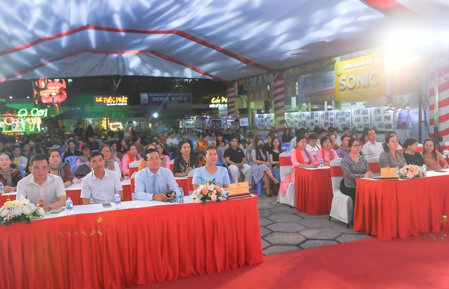 Bế mạc Liên hoan Ca khúc cách mạng TP Cần Thơ năm 2026- Ảnh 1.