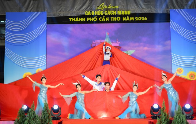 Bế mạc Liên hoan Ca khúc cách mạng TP Cần Thơ năm 2026- Ảnh 11.