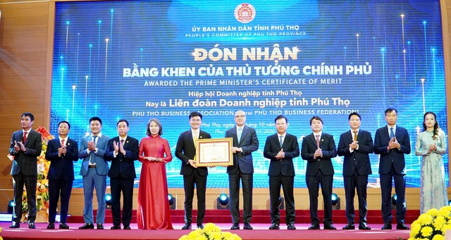 Phú Thọ cùng cộng đồng doanh nghiệp hiện thực hóa mục tiêu tăng trưởng hai con số- Ảnh 2.