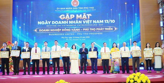 Phú Thọ cùng cộng đồng doanh nghiệp hiện thực hóa mục tiêu tăng trưởng hai con số- Ảnh 6.