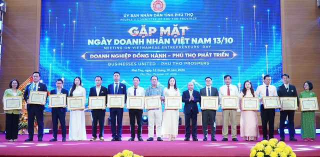 Phú Thọ cùng cộng đồng doanh nghiệp hiện thực hóa mục tiêu tăng trưởng hai con số- Ảnh 5.