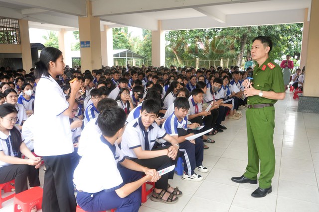 TP Cần Thơ: Gắn chặt sự lãnh đạo của Đảng với công tác phòng, chống tội phạm trong tình hình mới- Ảnh 2.
