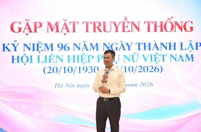 Công an TP Hà Nội gặp mặt truyền thống nhân dịp kỷ niệm 96 năm Ngày thành lập Hội LHPN Việt Nam- Ảnh 1.