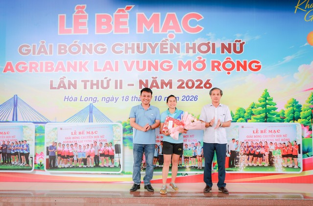 Đội Trường THCS Hoà Long vô địch Giải bóng chuyền hơi nữ Agribank Lai Vung mở rộng lần II- Ảnh 14.