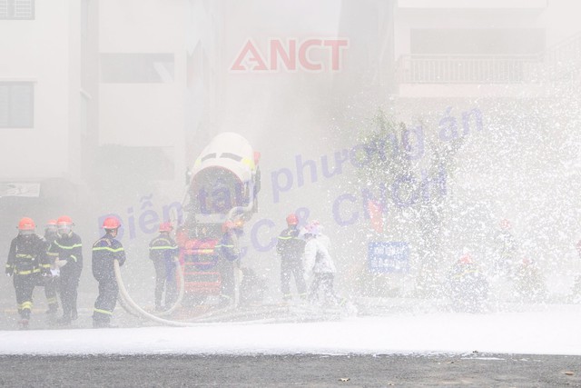 Cần Thơ: Thực tập phương án chữa cháy, CNCH cấp thành phố năm 2026- Ảnh 8.