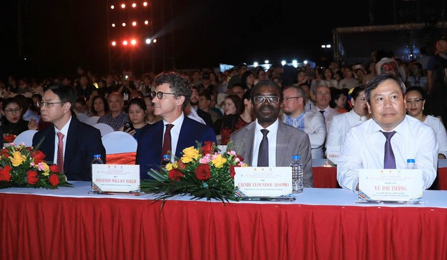 Lễ hội Văn hóa Thế giới tại Hà Nội lần thứ hai:  Kết nối các nền văn hóa, lan tỏa tinh thần hữu nghị, vì hòa bình và phát triển - Ảnh 2.