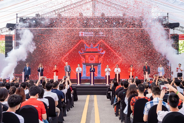 Giải Marathon Techcombank mùa thứ 5: Những bước chạy kết nối Hà Nội với bạn bè quốc tế- Ảnh 2.