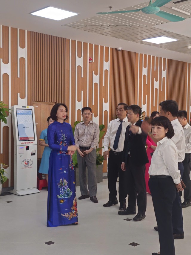 Gắn biển công trình Bệnh viện Tim Hà Nội cơ sở 2- Ảnh 7.