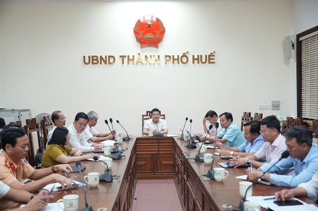 TP Huế: Quyết liệt xóa điểm đen rác thải, nâng cao chất lượng môi trường- Ảnh 1.