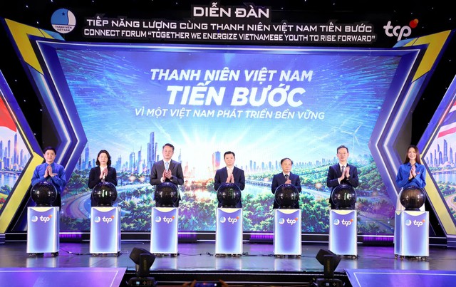 Kiến tạo những cơ hội phát triển bền vững hơn cho người trẻ - Ảnh 2.