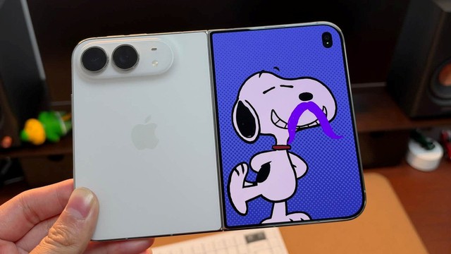 Trên tay iPhone Duo: 2 Màu ngoài đời ra sao? Liệu mỏng như "lời đồn" - Ảnh 1.
