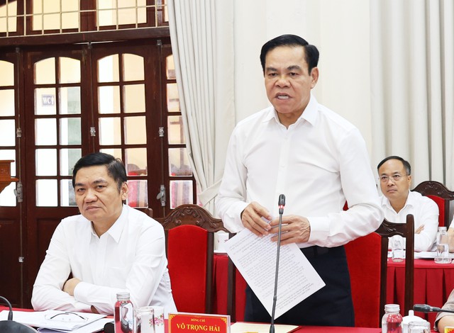 Phó Thủ tướng Lê Tiến Châu làm việc với Nghệ An: Kích hoạt dư địa tăng trưởng hai con số, kiến tạo lợi thế cạnh tranh mới- Ảnh 2.
