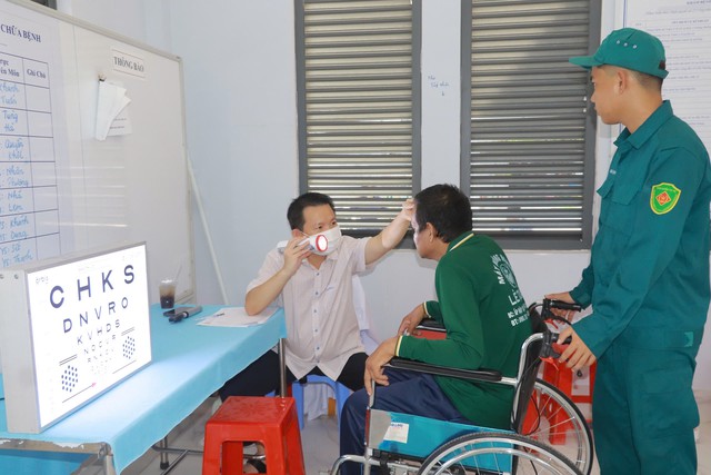 Bệnh viện Đa khoa TP Cần Thơ mang y tế chất lượng cao phục vụ người dân vùng biên giới biển Trần Đề- Ảnh 2.