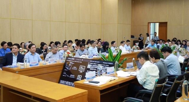 Hoàn thiện pháp luật kinh tế Việt Nam trong kỷ nguyên số và chuyển đổi xanh  - Ảnh 4.