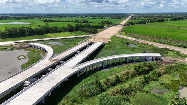 Cần Thơ đẩy nhanh tiến độ thực hiện Dự án cao tốc Châu Đốc - Cần Thơ - Sóc Trăng- Ảnh 5.