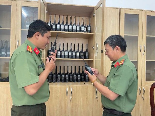 Bảo đảm viễn thông và cơ yếu xuyên suốt - “Mạch máu” thông tin và “lá chắn” bảo mật của Công an TP Cần Thơ- Ảnh 5.