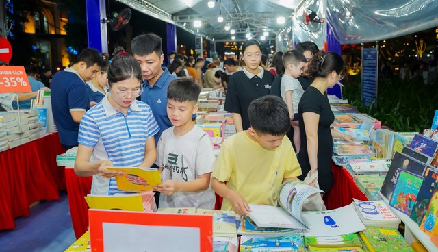 Lan tỏa tình yêu sách và những giá trị văn hóa của Thủ đô - Ảnh 5.