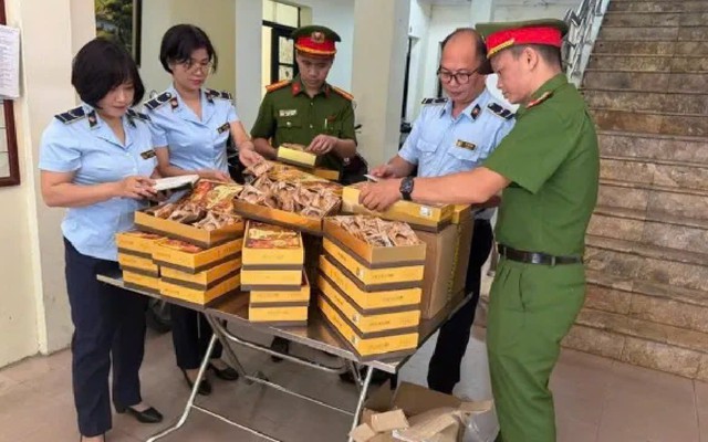 Hà Nội xử lý 188 vụ buôn lậu, gian lận thương mại và hàng giả trong tháng 9- Ảnh 1.