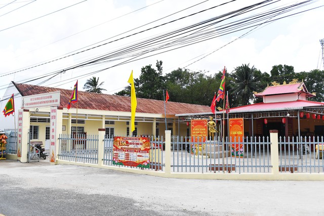 Lần đầu tiên xã Vĩnh Phong tổ chức lễ giỗ AHDT Nguyễn Trung Trực tại đình Thần Hoàng Bổn Cảnh- Ảnh 1.