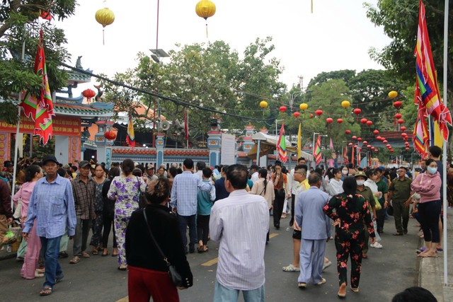 Đặc sắc đêm nghệ thuật kỷ niệm 158 năm Anh hùng dân tộc Nguyễn Trung Trực hy sinh- Ảnh 8.