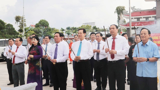 Đặc sắc đêm nghệ thuật kỷ niệm 158 năm Anh hùng dân tộc Nguyễn Trung Trực hy sinh- Ảnh 5.