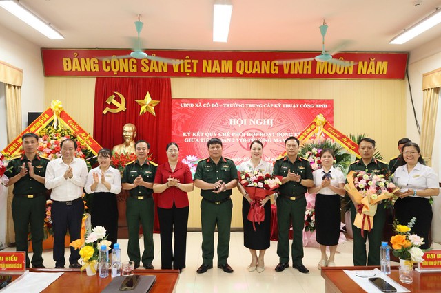 Tiểu đoàn 2 - Trường Trung cấp Kỹ thuật Công binh và Trường Mầm non Cổ Đô 2 ký kết Quy chế phối hợp hoạt động kết nghĩa.

- Ảnh 3.
