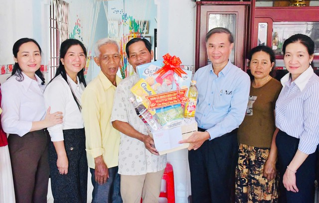 Đồng bào Khmer xã Vĩnh Thuận đón Lễ Sene Dolta đầm ấm, hạnh phúc- Ảnh 1.