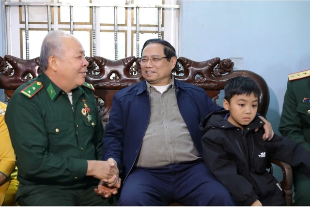 Thủ tướng Phạm Minh Chính dự lễ khởi công Trường liên cấp và tặng quà Tết tại Thanh Hóa- Ảnh 4.