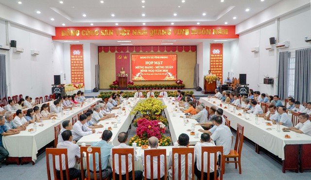 An Giang: Đảng ủy xã Vĩnh Phong họp mặt nguyên lãnh đạo huyện Vĩnh Thuận (cũ) qua các thời kỳ, Mừng xuân Bính Ngọ 2026- Ảnh 1.